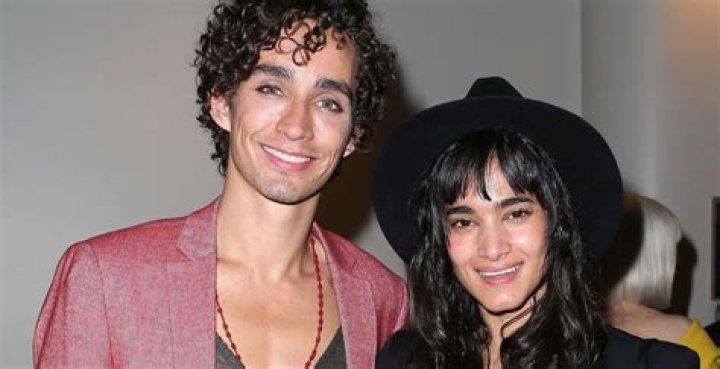 Is Robert Sheehan Married? The Truth Behind His Relationship Status