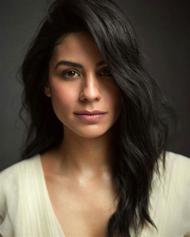 Isabel Arraiza Age, Bio, Net Worth, Height, Family, Boyfriend