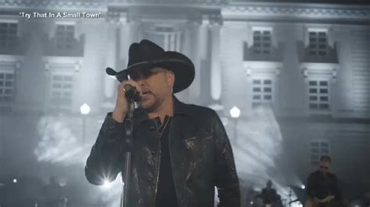 Jason Aldean's Video Pulled From CMT Amid Outrage