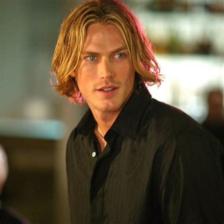 Jason Lewis