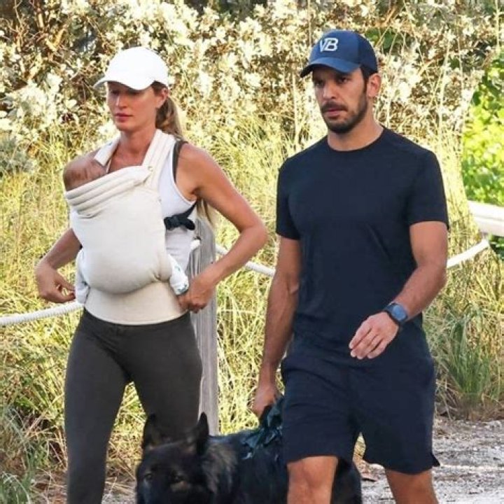 Jennifer Aniston Posted Those Photos of Her and Harry Styles Matching