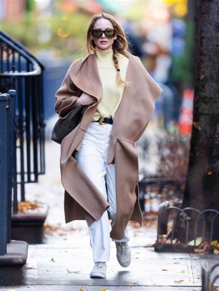 Jennifer Lawrence Just Continued Her Cozy Sweater Streak