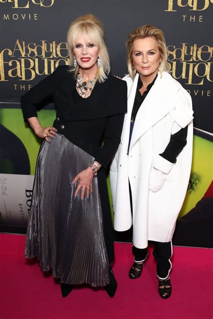 Jennifer Saunders Net Worth  - Pulptastic
