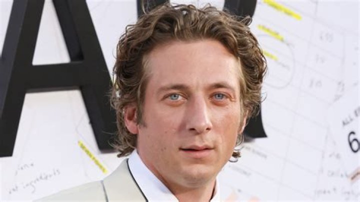 Jeremy Allen White's Back Scar: The Story Behind The Mark