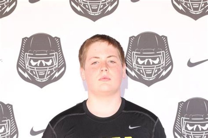 Jesse Hanson's Football Recruiting Profile