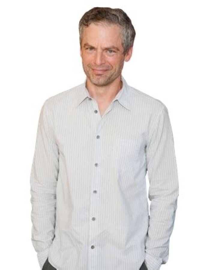 Justin Kirk Wanted Richard Spencer’s Faux-hawk for Mencken