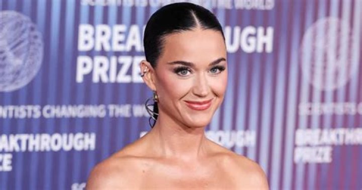  Katy Perry’s wardrobe malfunction on American Idol is no one-split wonder Tue 29 March 2022 17:58 Yasmine Leung 