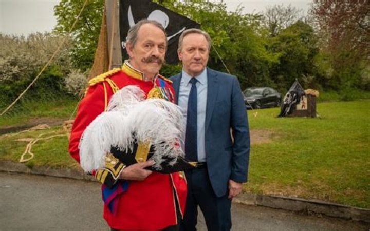 Kevin Whately's hearty return to Oxford was worth the wait