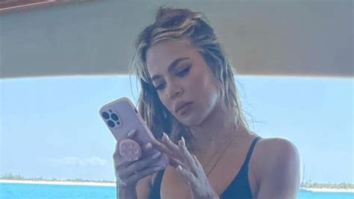 Khloé Kardashian's Deleted Bikini Photo Is Going Viral