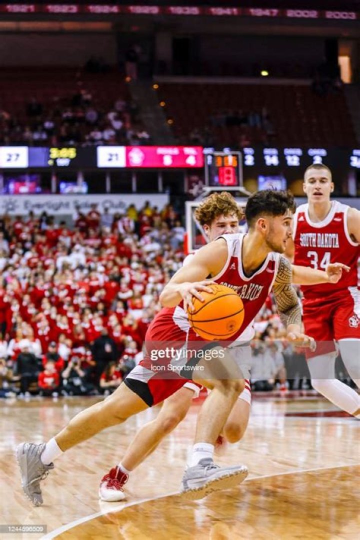 Kruz Perrott- Hunt's Men's Basketball Recruiting Profile