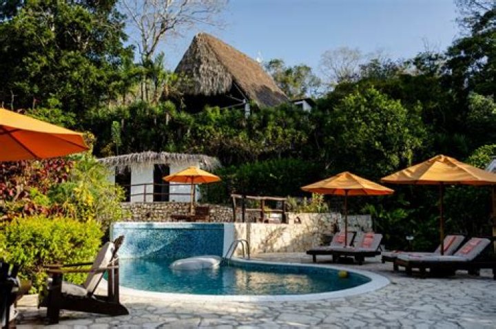 La Lancha Hotel Review, Guatemala
