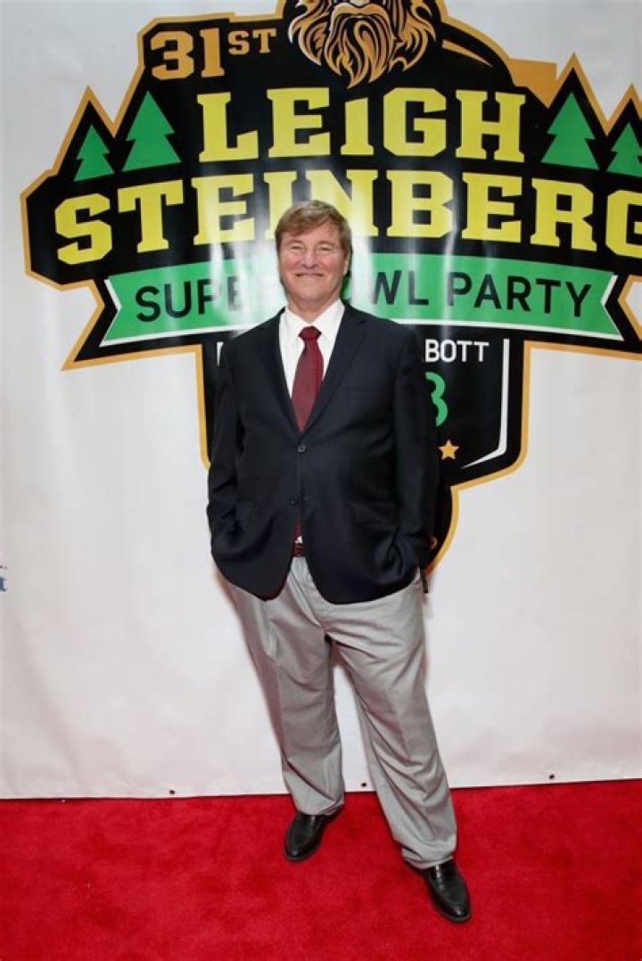 Leigh Steinberg Net Worth  - Pulptastic