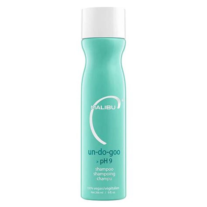 Malibu C’s Un-Do-Goo Clarifying Shampoo Neutralizes Brassiness