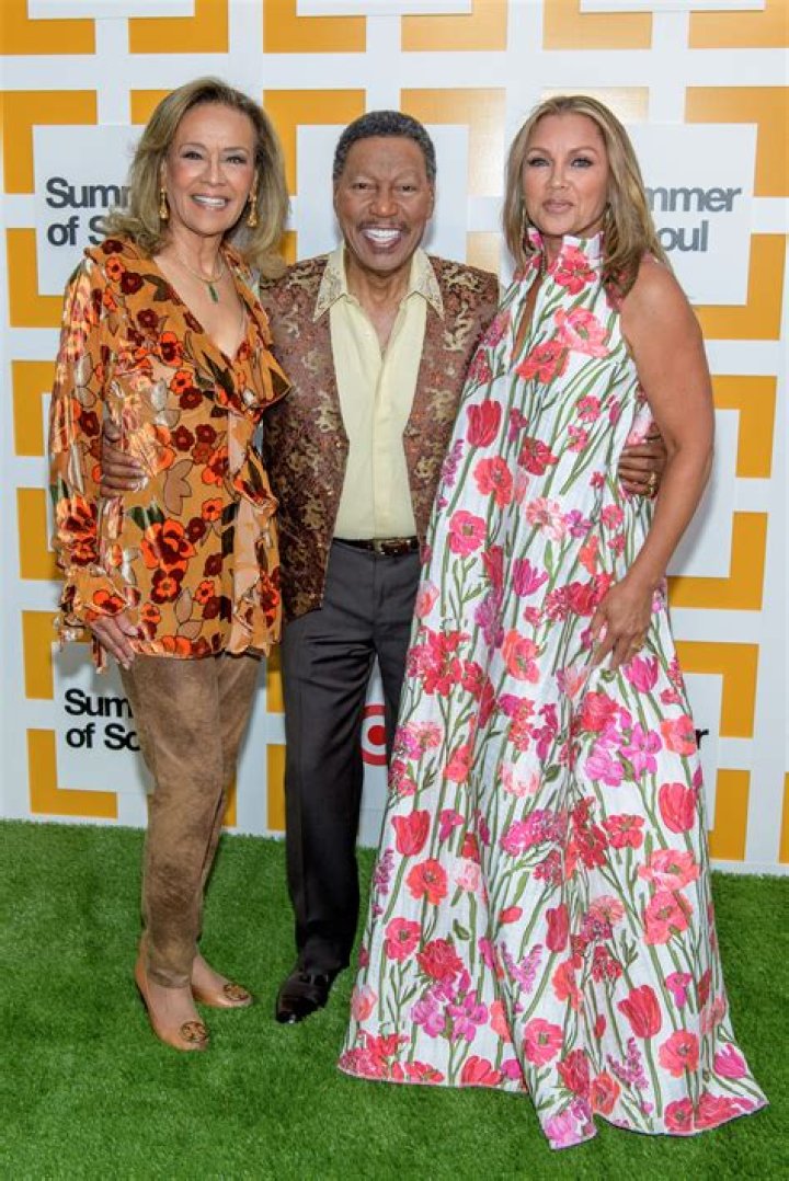 Marilyn McCoo Net Worth  - Pulptastic