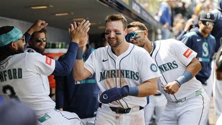 Mariners win 10th straight against A’s and Cole Irvin really regrets what he said about them in May