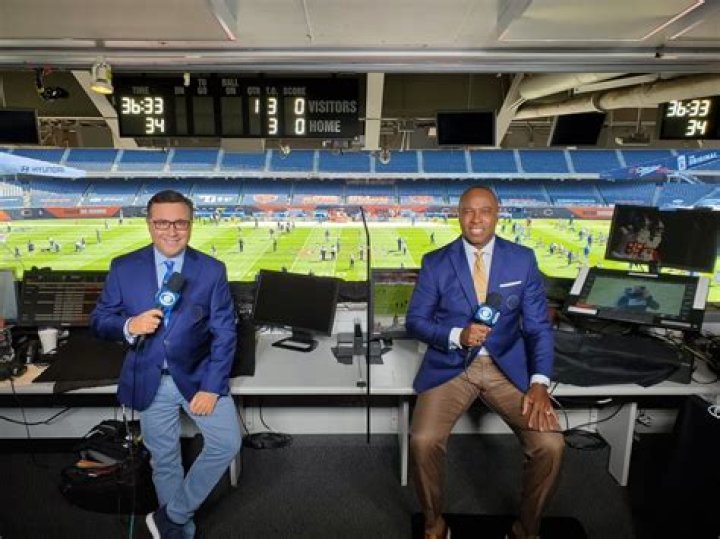 Media Circus: How Ian Eagle, Charles Davis and Evan Washburn zoomed up chemistry