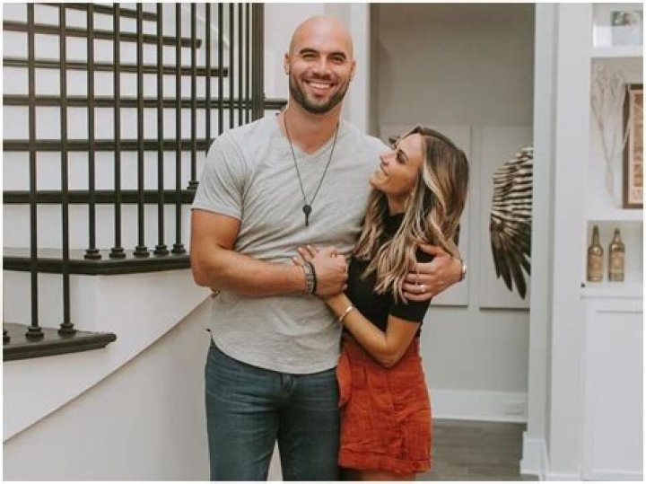 Mike Caussin Biography, Age, Height, Wife, Net Worth, Wiki