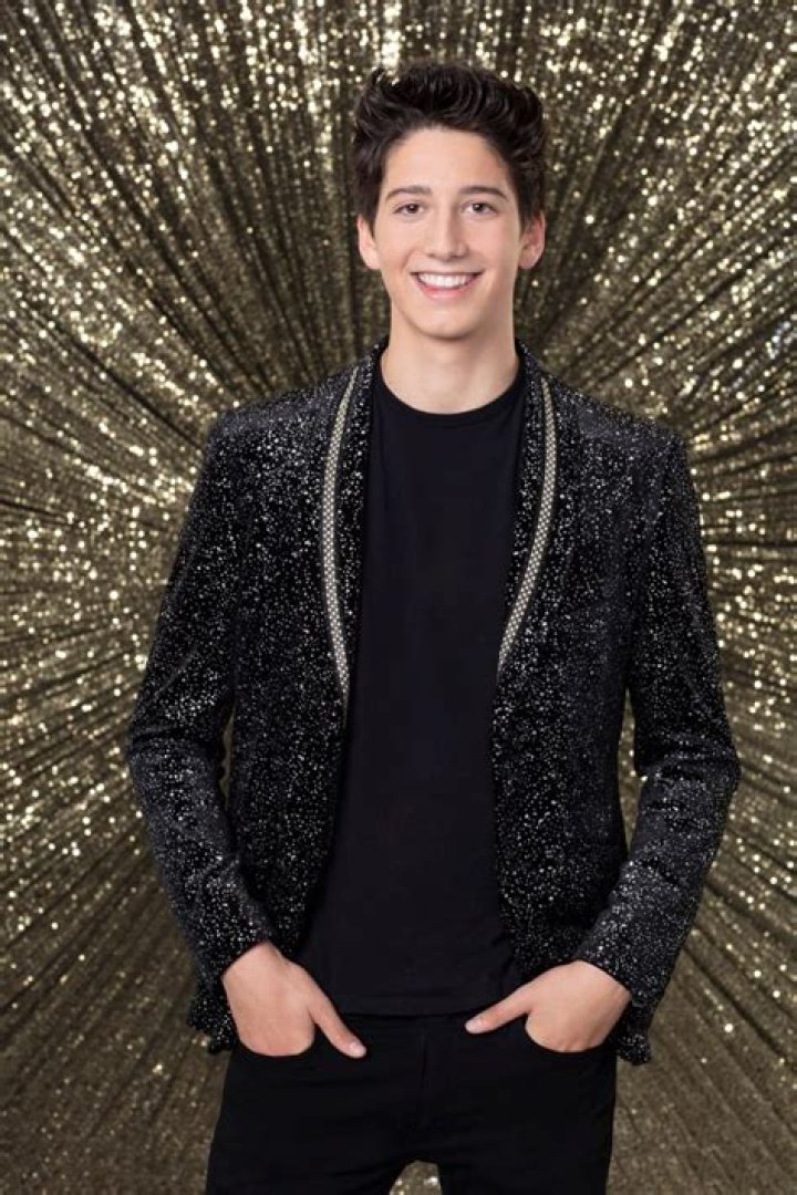 Milo Manheim Height, Weight, Age, Body Stats