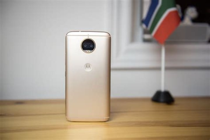 Moto G5S Plus review: You can do so much better