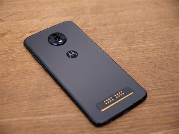 Moto Z4 review: Here we go again