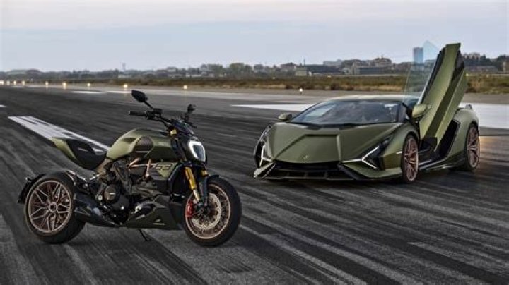 Motos: Diavel 1260 Lamborghini: la Ducati que embiste como un Sián
