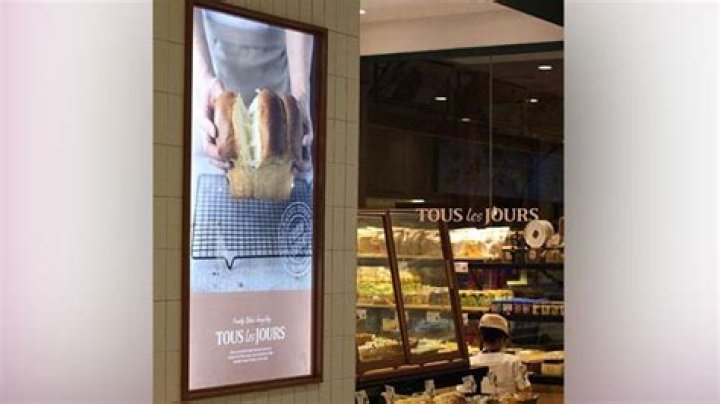 MUI Clarifies Ban on Christmas Greetings by Tous Les Jours
