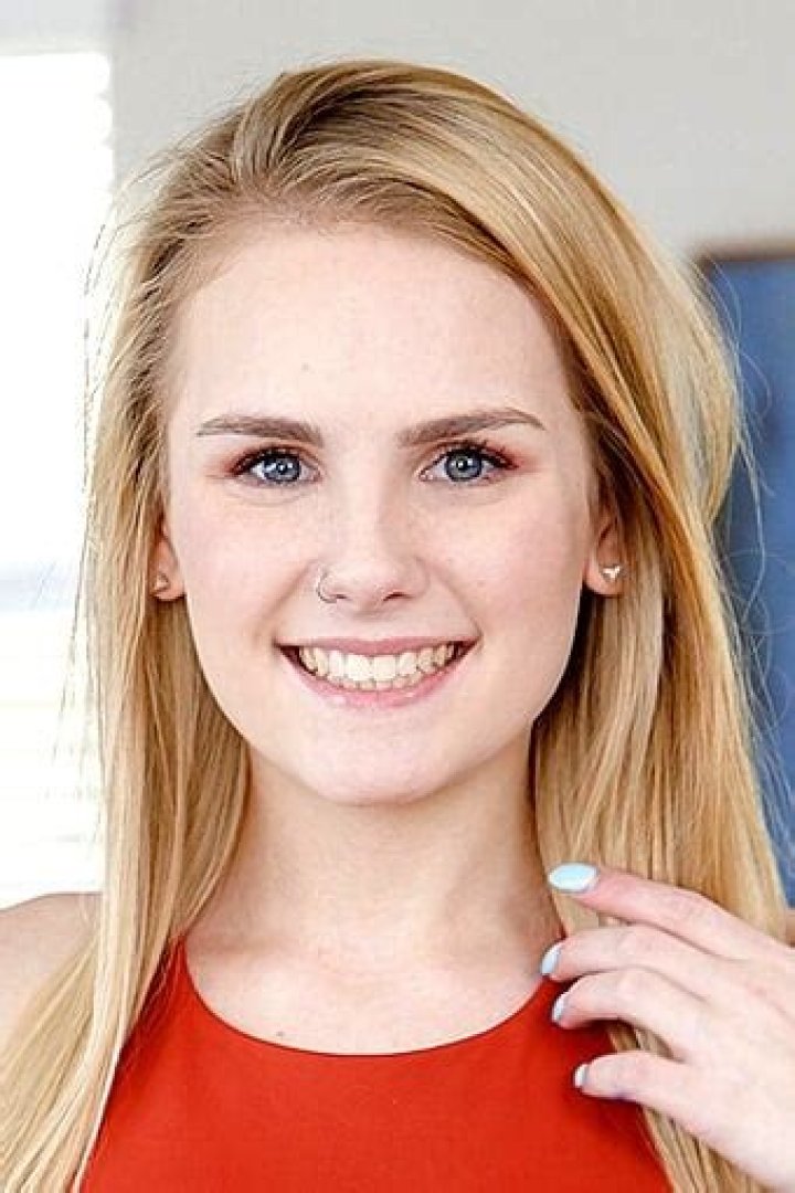 Natalie Knight Age, Height, Net Worth, Onlyfans, Videos, Wiki, Bio