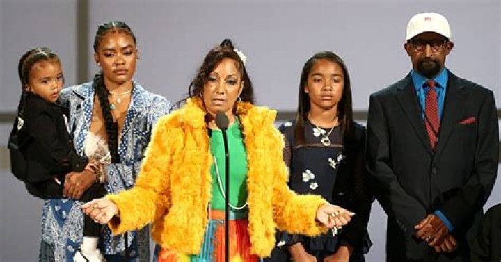 Nipsey Hussle’s Family Accepts His 2019 BET Humanitarian Award