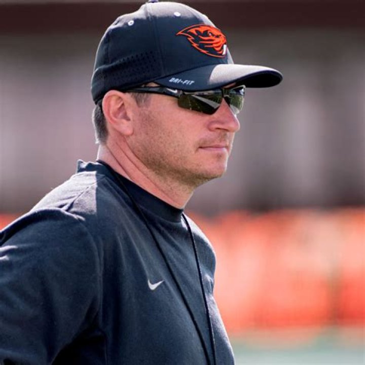 Oregon State, coach Jonathan Smith agree to 6-year, $30.6 million contract