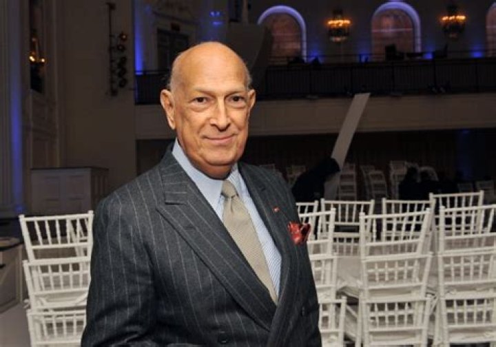 Oscar de la Renta Net Worth 