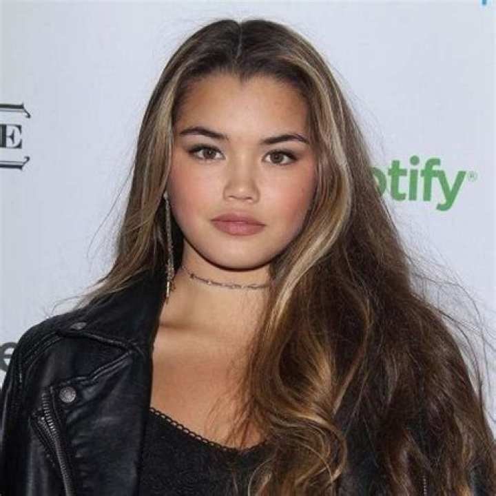 Paris Berelc Biography, Wiki, Age, Height, Family, Net Worth