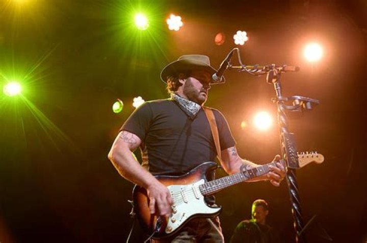 Randy Houser Plans Extensive Headlining Tour for 2022