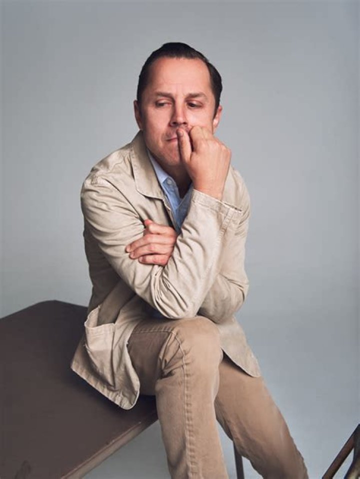 	Remote Controlled: Giovanni Ribisi on What Convinced Him to Do ‘Sneaky Pete’	