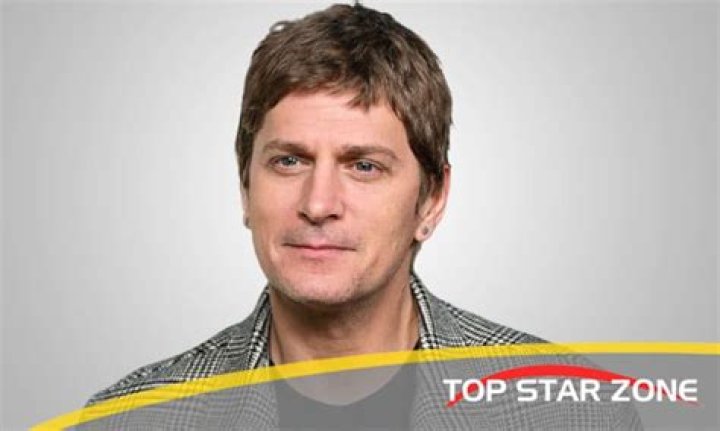 Rob Thomas Net Worth  - Pulptastic