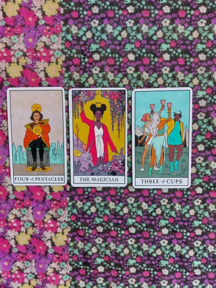 Samhain Tarot Spread Guide: 3 Spreads for the Ancient Celtic Festival