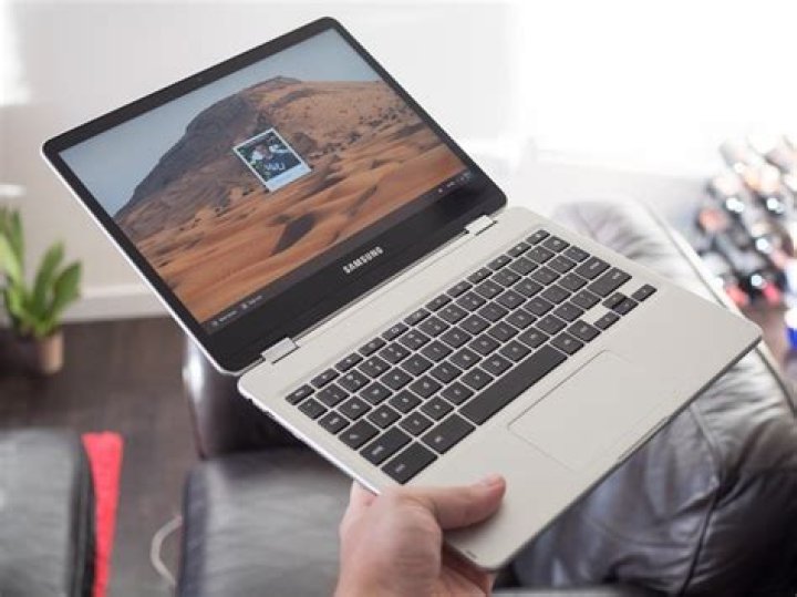 Samsung Chromebook Plus vs. Pro: The Differences and Which Should you Buy?