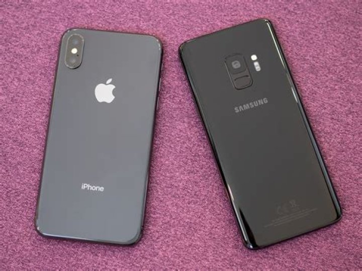 Samsung Galaxy S9 vs. iPhone XS: Which should you buy?
