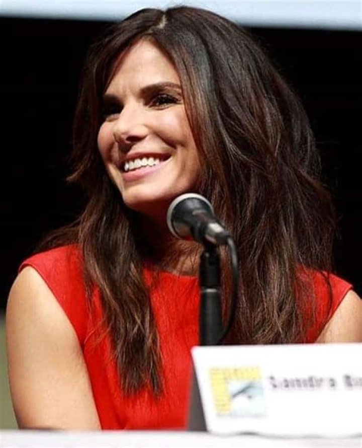 Sandra Bullock Height Weight Body Stats