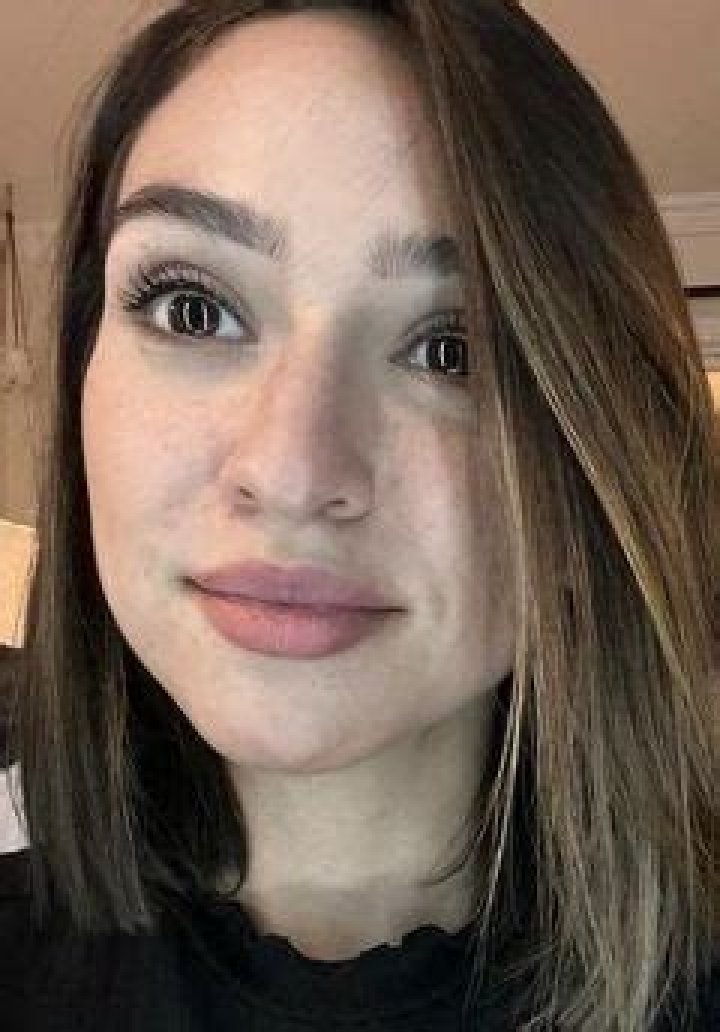 Sara Luvv - Age, Height, Biography, Wiki, Career, Net Worth, Onlyfans 