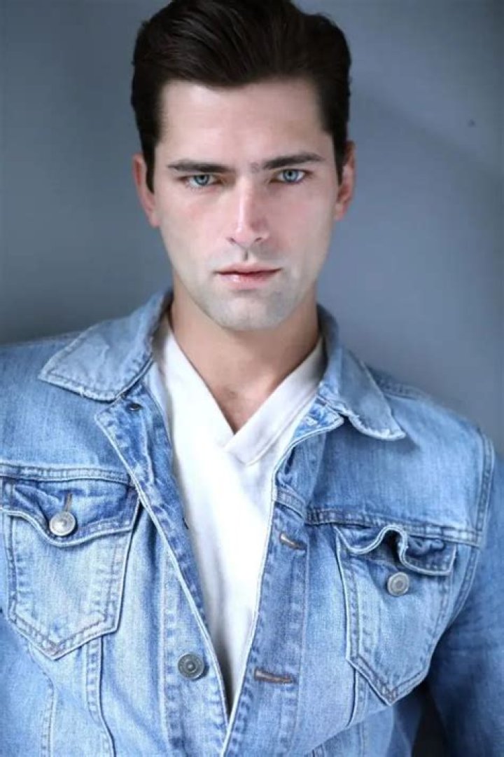 Sean O'Pry Biography, Age, Height, Family, Net Worth