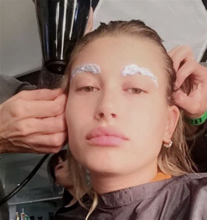 See Dua Lipa's Bleached Eyebrows