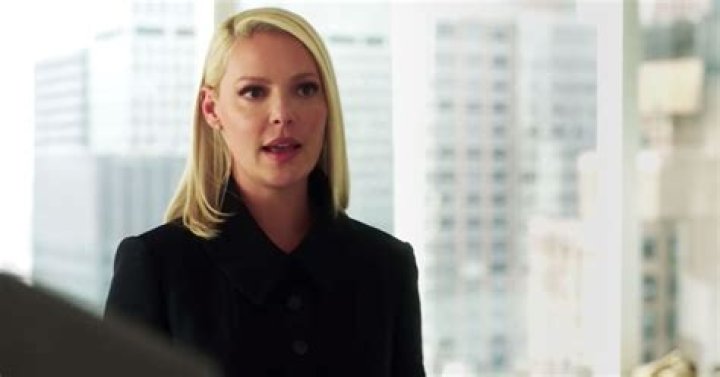 See Katherine Heigl Wear a Suit on Suits