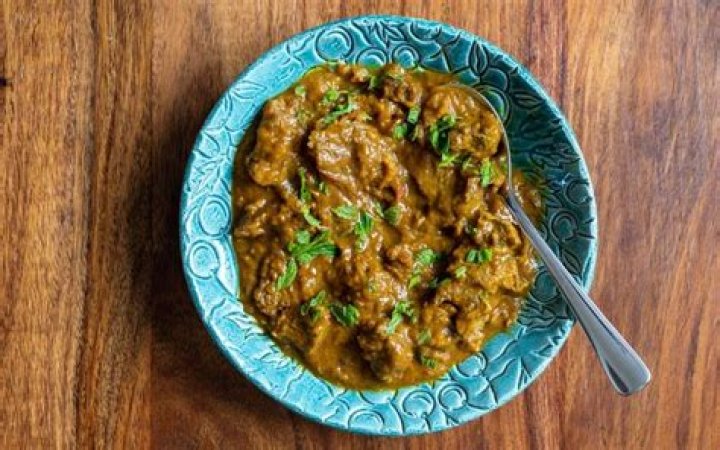 Slow-cooked mango lamb gosht recipe