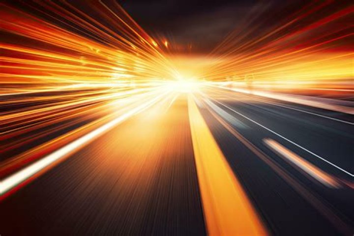 مخرج فيلم Speed يلمح ﻹنتاج جزء ثالث