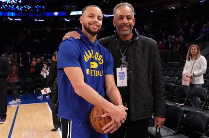 Stephen Curry's father remarries after divorcing Warriors star's mother