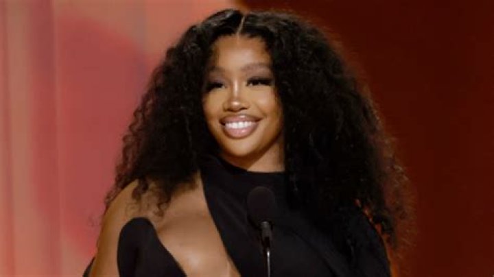 	SZA Postpones Toronto SOS Tour Date Due to Illness	