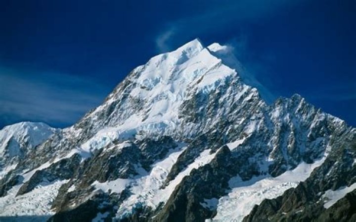 Tallest Mountain in New Zealand Shrinks