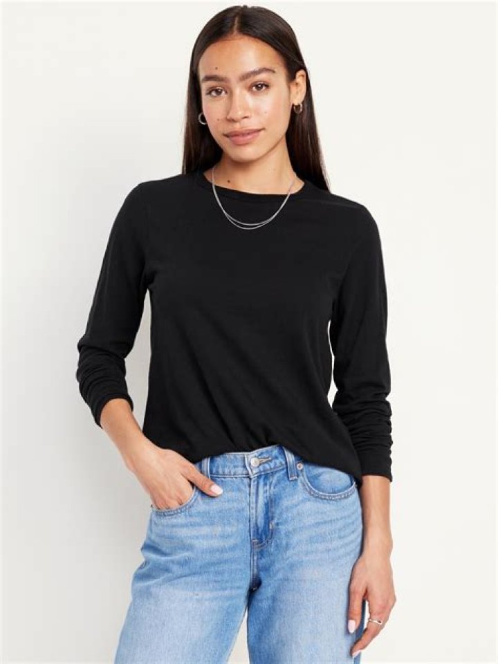 The 12 Best Long-Sleeve T-Shirts for Women
