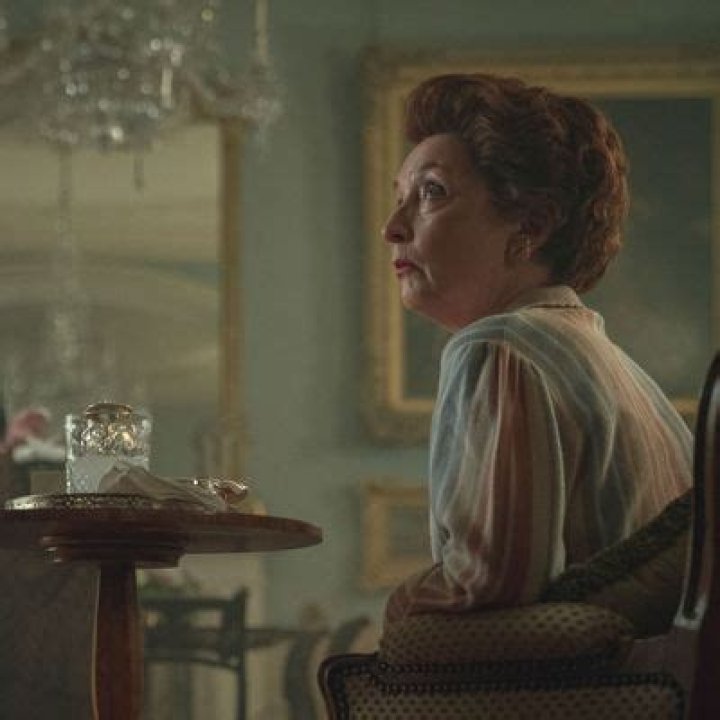 The Crown Recap: Good-bye, You