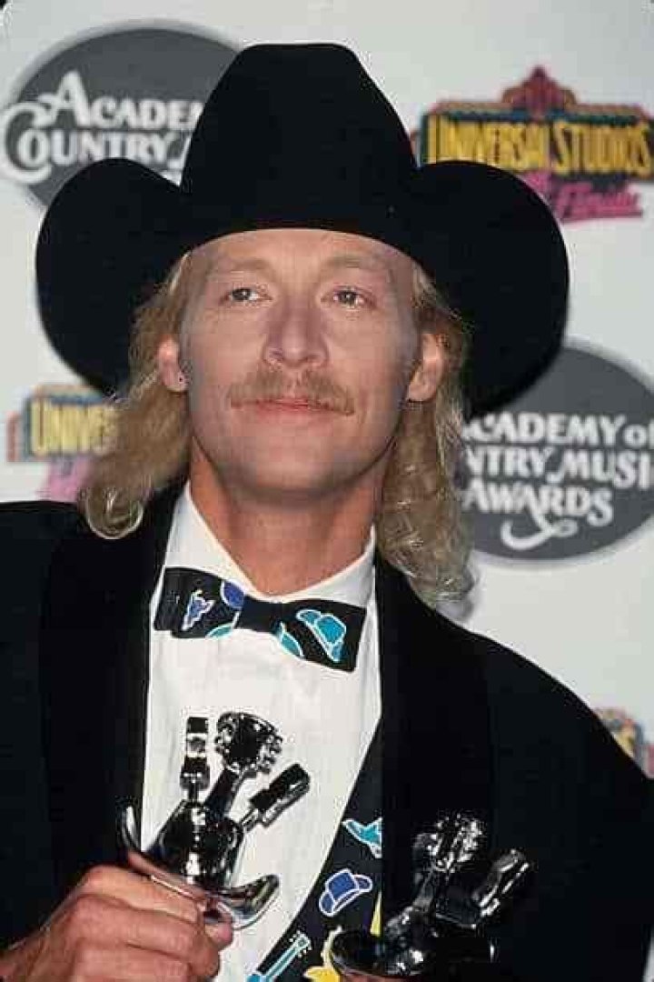 The Earnest Execution of “Once in a Lifetime Love” by Alan Jackson